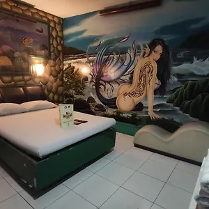 Halina Hotel- Avenida Manila